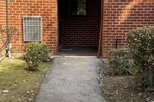 10 Bronxville Glen Dr, Bronxville, NY 10708 - Photo 2