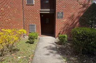 10 Bronxville Glen Dr, Bronxville, NY 10708 - Photo 2
