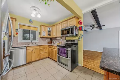 16 Manchester Lane, Stony Brook, NY 11790 - Photo 16