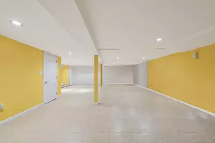 16 Manchester Ln, Stony Brook, NY 11790 - Photo 24