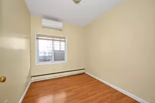 135-07 223rd St, Springfield Gardens, NY 11413 - Photo 6