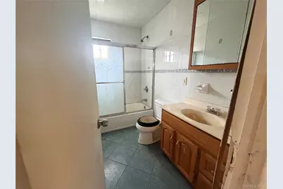 351 Quincy Avenue, Bronx, NY 10465 - Photo 4