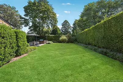 30 Breese Lane, Southampton, NY 11968 - Photo 28