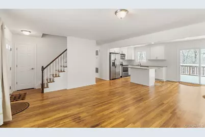 3483 Overlook Avenue, Yorktown Heights, NY 10598 - Photo 10