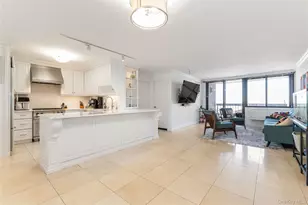 2 Bay Club Dr, Bayside, NY 11360 - Photo 4