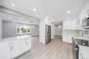 1 Yardley Ln, Nesconset, NY 11767 - Photo 4