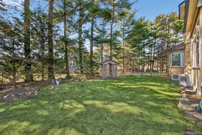 121 Morris Avenue, Rockville Centre, NY 11570 - Photo 40