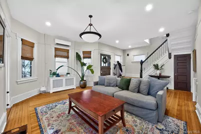 121 Morris Avenue, Rockville Centre, NY 11570 - Photo 10