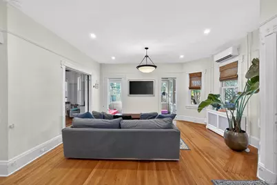 121 Morris Avenue, Rockville Centre, NY 11570 - Photo 6