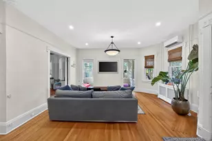 121 Morris Ave, Rockville Centre, NY 11570 - Photo 6