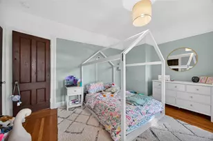 121 Morris Ave, Rockville Centre, NY 11570 - Photo 32