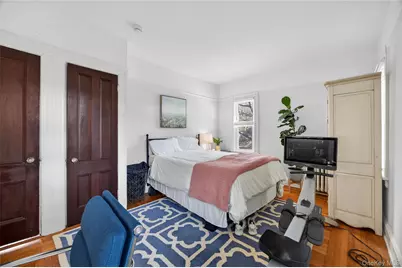 121 Morris Avenue, Rockville Centre, NY 11570 - Photo 34