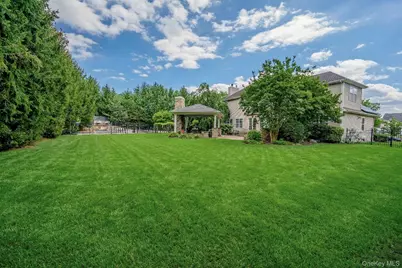 1 Holly Court, Miller Place, NY 11764 - Photo 30