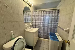 1374 Gillespie Ave, Bronx, NY 10461 - Photo 6