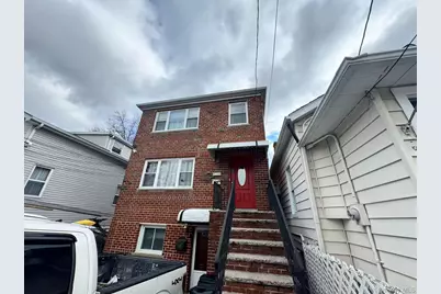 1374 Gillespie Avenue, Bronx, NY 10461 - Photo 1