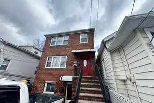 1374 Gillespie Ave, Bronx, NY 10461 - Photo 1