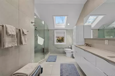 930 Smith Lane, Hewlett, NY 11598 - Photo 32