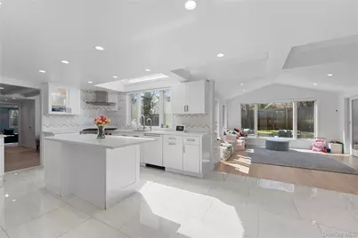 930 Smith Lane, Hewlett, NY 11598 - Photo 10