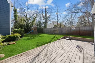 930 Smith Ln, Hewlett, NY 11598 - Photo 48