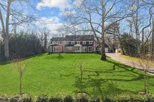 930 Smith Ln, Hewlett, NY 11598 - Photo 4