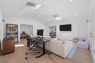 930 Smith Ln, Hewlett, NY 11598 - Photo 22