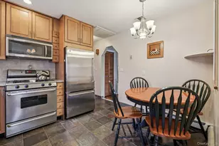 89 Green Rd, West Nyack, NY 10994 - Photo 10