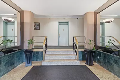 6692 Selfridge Street #4F, Forest Hills, NY 11375 - Photo 4