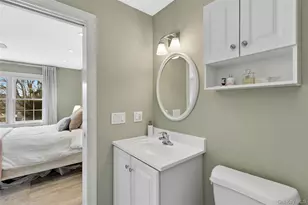 188 S Country Rd, Remsenburg, NY 11960 - Photo 20