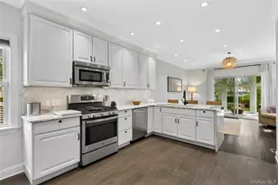 188 S Country Rd, Remsenburg, NY 11960 - Photo 6