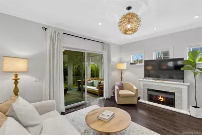 188 S Country Road, Remsenburg, NY 11960 - Photo 10