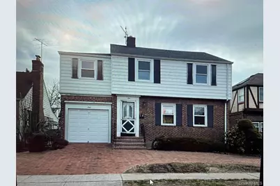 9 Damson Lane, Valley Stream, NY 11581 - Photo 1