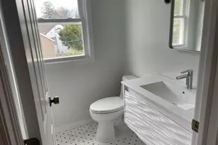 9 Damson Ln, Valley Stream, NY 11581 - Photo 16