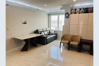 15815 Union Turnpike #401N, Fresh Meadows, NY 11366 - Photo 4