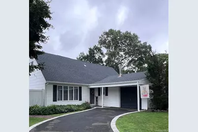 1139 Dorothy Street, Holbrook, NY 11741 - Photo 22