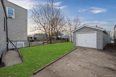 138-12 233rd Street, Rosedale, NY 11422 - Photo 20