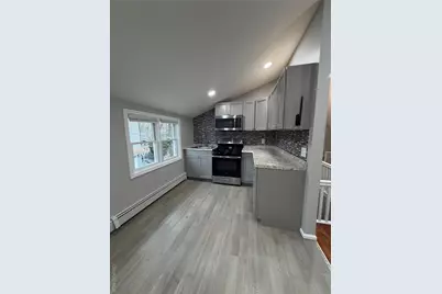 7 S Atlantic Street, Bay Shore, NY 11706 - Photo 2