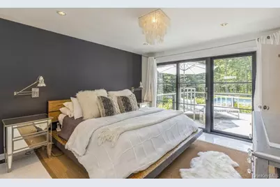 90 Denise Street, Sag Harbor, NY 11963 - Photo 10