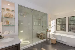 142 6 Pole Hwy, Sag Harbor, NY 11963 - Photo 38