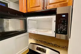 1594 Metropolitan Ave, Bronx, NY 10462 - Photo 8