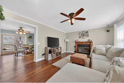 9 Megan Lane, Campbell Hall, NY 10916 - Photo 4