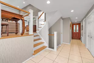 904 Park Ln, Valley Stream, NY 11581 - Photo 10