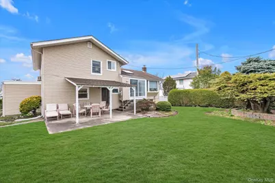 904 Park Lane, Valley Stream, NY 11581 - Photo 22