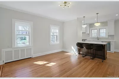 10 Robins Road, New Rochelle, NY 10801 - Photo 10