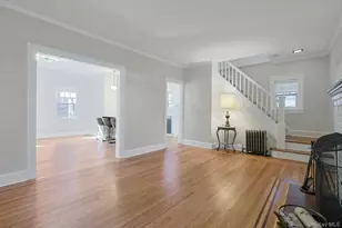 10 Robins Rd, New Rochelle, NY 10801 - Photo 4