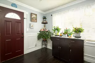 35 Carnation Rd, Levittown, NY 11756 - Photo 12