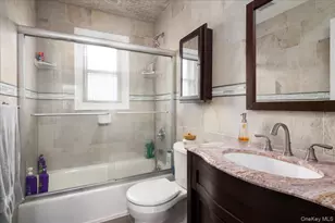 35 Carnation Rd, Levittown, NY 11756 - Photo 24