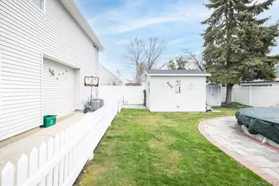 35 Carnation Road, Levittown, NY 11756 - Photo 32