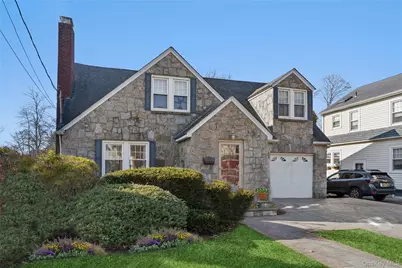 50 Paumanake Avenue, Babylon, NY 11702 - Photo 2
