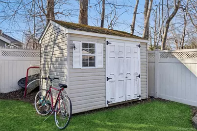 50 Paumanake Avenue, Babylon, NY 11702 - Photo 36