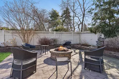 50 Paumanake Avenue, Babylon, NY 11702 - Photo 34